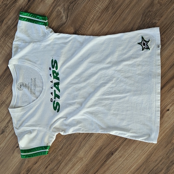 47 Tops - EUC Dallas Stars t-shirt